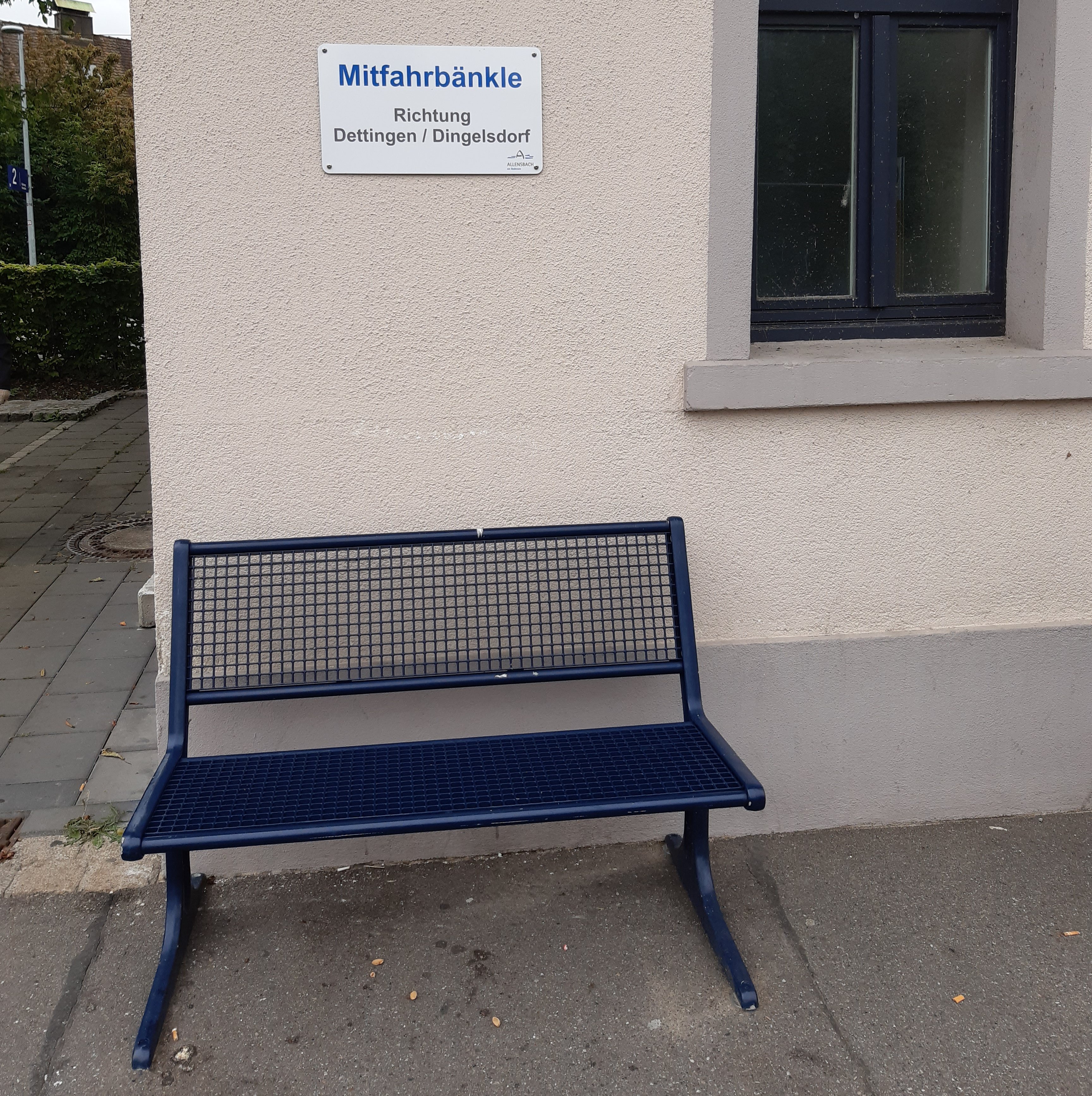  Mitfahrbänkle am Bahnhof Allensbach - Foto: Gemeinde 